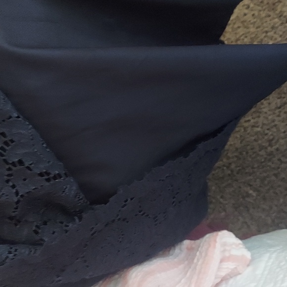 Chic, classic, elegant, versatile, timeless - Picture 6 of 7